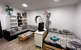 Cosy Private Apartment In A Family House